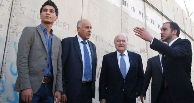 محمد عساف يشغل العالم وجوزيف بلاتر يؤكّد دعوته للغناء في إفتتاح الـ FIFA
