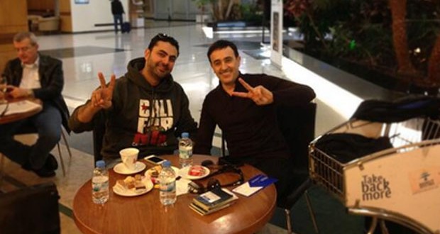 بالصورة: صابر الرباعي ومحمد كريم في مطار بيروت وهذا ما دار بينهما