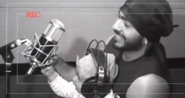 بالصورة والفيديو: تامر حسني لأوّل مرّة مع إبنته تاليا وهذه الأغنية التي قدّمها لها وأثرت بالملايين