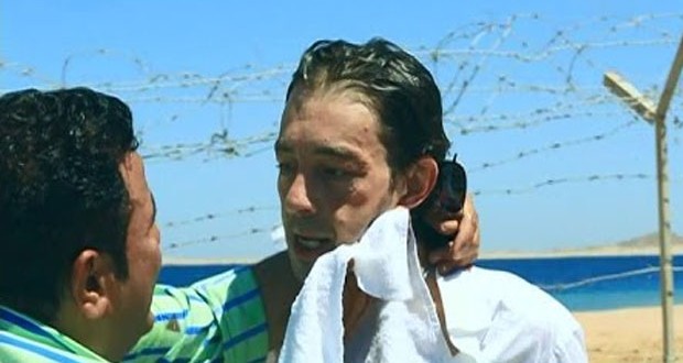 بالفيديو: أحمد زاهر غرق بالبكاء في شباك محمد فؤاد في “فؤش فى المعسكر”
