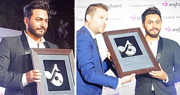 تامر حسني أول فنان عربي يحقق ١٠٠ مليون مستمع