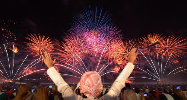 الإمارات تدخل موسوعة غينيس خلال احتفالات رأس السنة