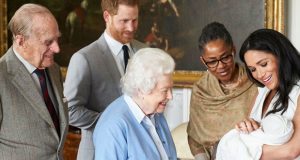 الملكة إليزابيث تلتقي ابنة هاري وميغان “ليليبيت” للمرة الأولى