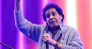 محمد منير يعتذر لجمهور حفله في التجمع الخامس