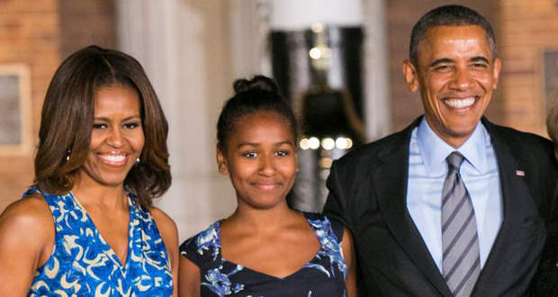 هكذا احتفل باراك وميشيل أوباما بعيد ميلاد ابنتهما الكبرى