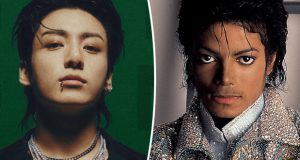 تصدّر الترند حول العالم.. Jungkook يروّج لألبومه الأوّل برقصة مايكل جاكسون